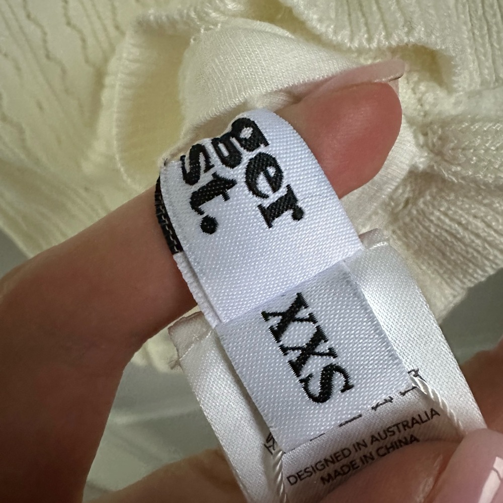 NWT Tiger Mist SIZE XXS Florence Dress WHITE flare sleeve - Picture 3 of 6